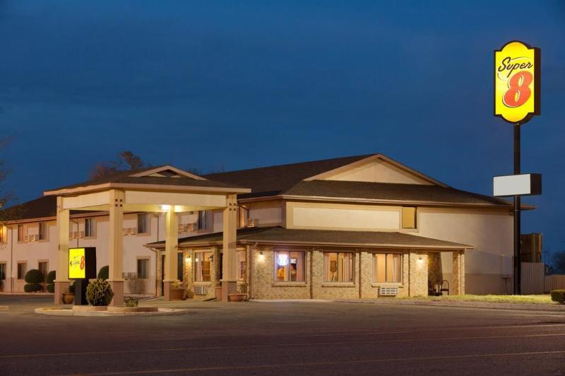 Hotel Super 8 By Wyndham Tucumcari Esterno foto